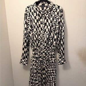 Eloquii Black and White Abstract Long Sleeve Dress